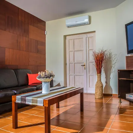 Bed & Breakfast Szarvaskut Vendeghazak 3*