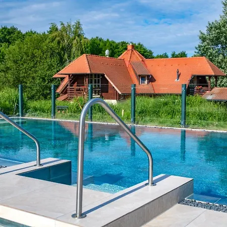 Bed and Breakfast Szarvaskut Vendeghazak 3*