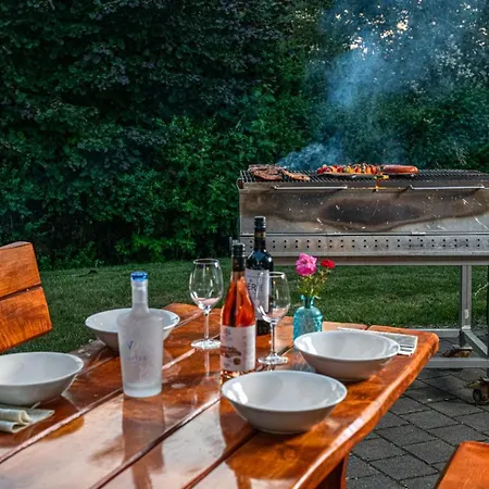 Szarvaskut Vendeghazak Zirc