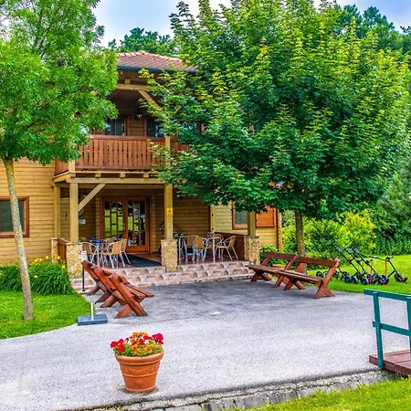 Bed and Breakfast Szarvaskut Vendeghazak 3*