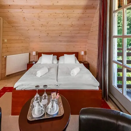 Szarvaskut Vendeghazak